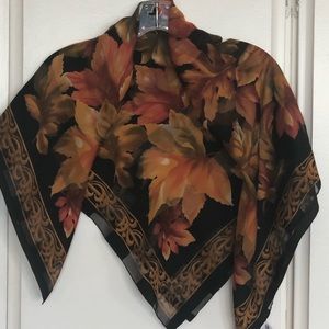 Gorgeous Fattorseta  skarf. Made in Italy